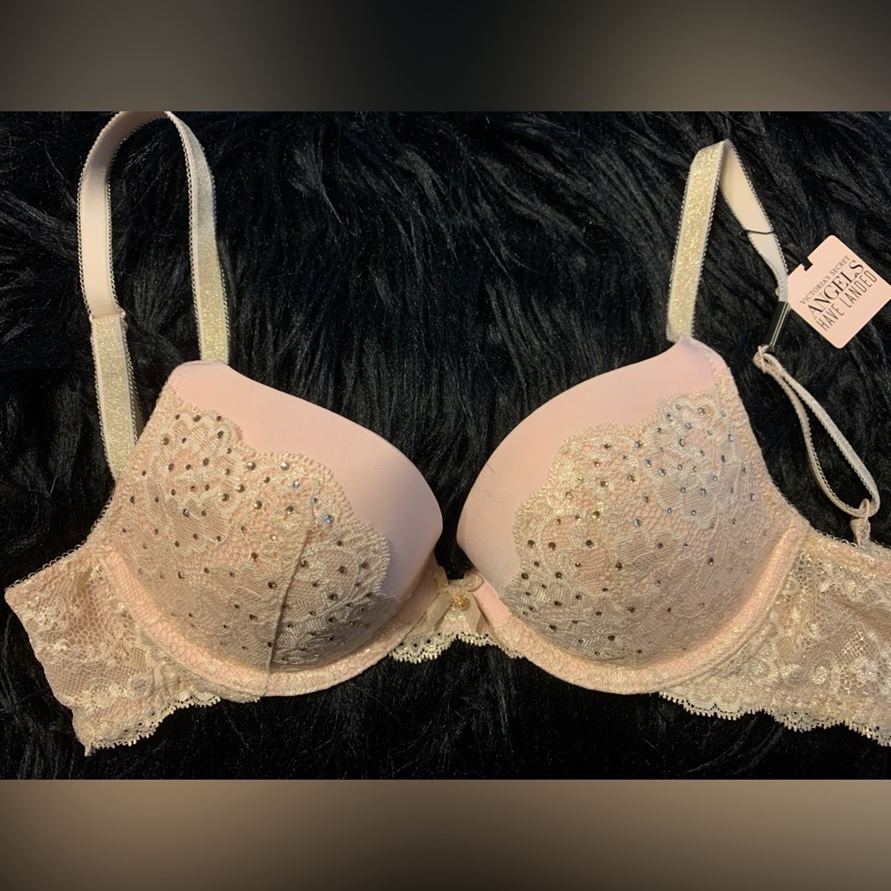 Victoria’s Secret Angels collection bra